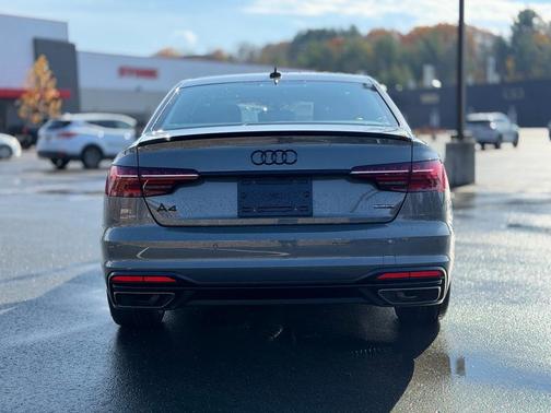 2023 Audi A4 45 S line Prestige