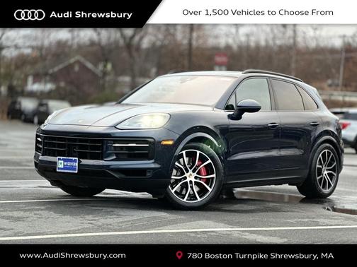 2024 Porsche Cayenne S