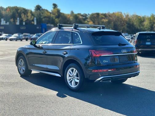 2022 Audi Q5 45 S line quattro Premium