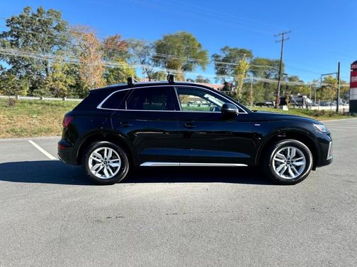 2022 Audi Q5 45 S line quattro Premium