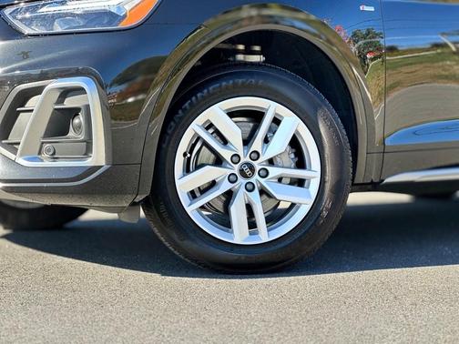 2022 Audi Q5 45 S line quattro Premium