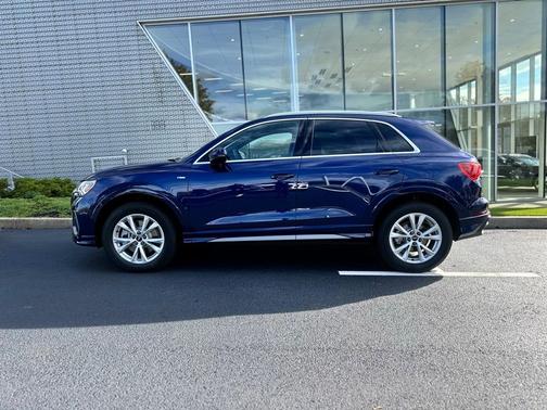 2025 Audi Q3 45 S line Premium