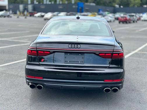 2023 Audi S8 4.0T quattro