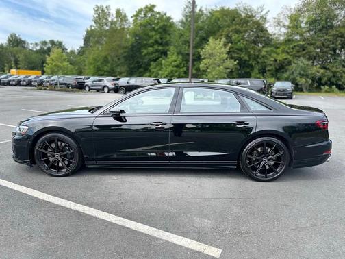 2023 Audi S8 4.0T quattro