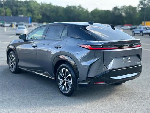 2025 Lexus RZ 450e Premium