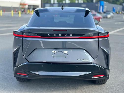 2025 Lexus RZ 450e Premium