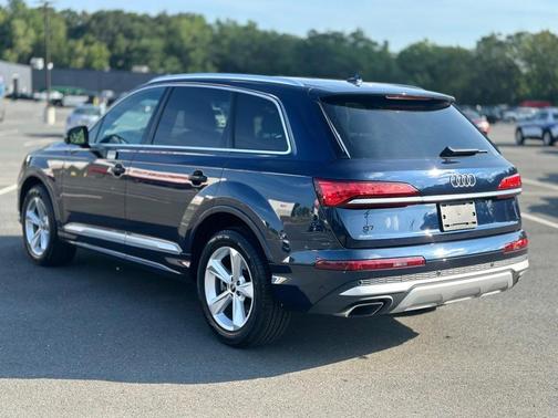 2025 Audi Q7 55 Premium