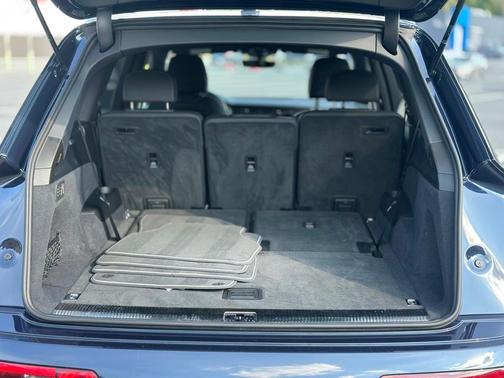 2025 Audi Q7 55 Premium