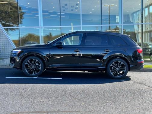 2026 Audi Q7 PLUS