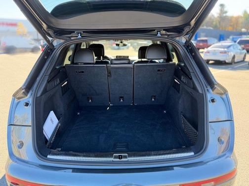 2023 Audi SQ5 3.0T Premium Plus