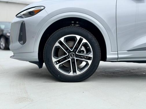 2025 Audi Q5 2.0T quattro Premium