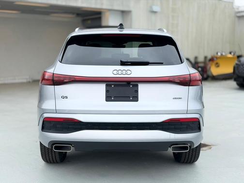 2025 Audi Q5 2.0T quattro Premium