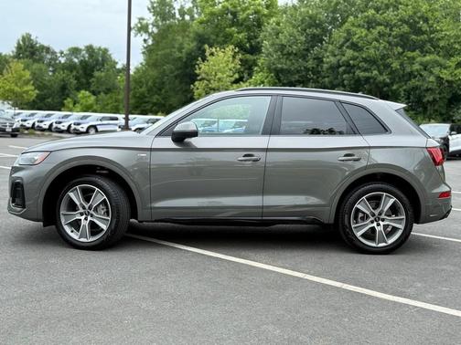 2025 Audi Q5 Premium 45 TFSI S line quattro