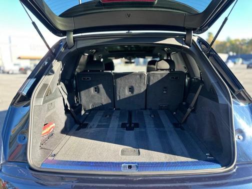 2025 Audi Q7 55 Prestige