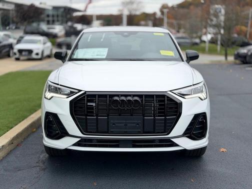 2025 Audi Q3 45 S line Premium