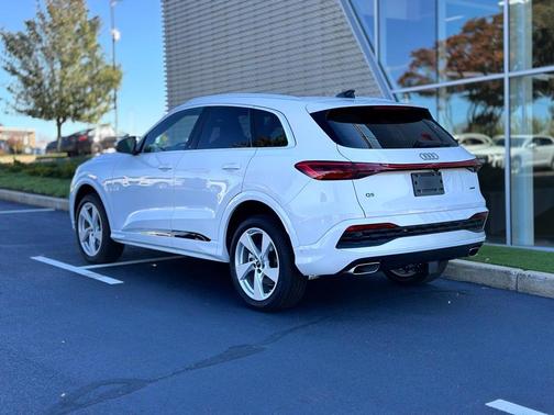 2025 Audi Q5 2.0T quattro Premium