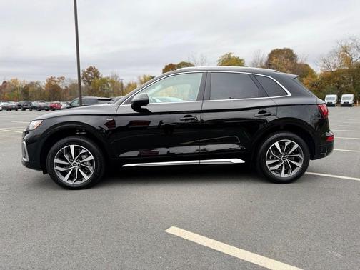 2023 Audi Q5 45 S line quattro Premium