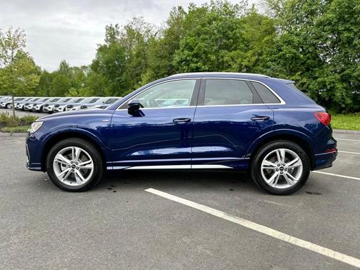 2024 Audi Q3 Premium 45 TFSI S line quattro Tiptronic