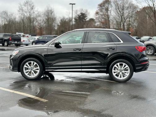 2025 Audi Q3 45 S line Premium