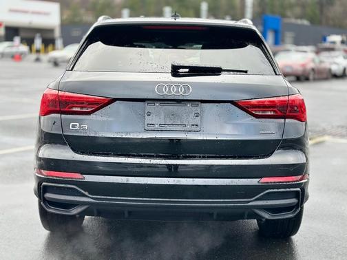 2025 Audi Q3 45 S line Premium