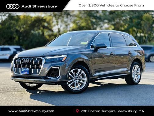 2025 Audi Q7 55 Premium Plus