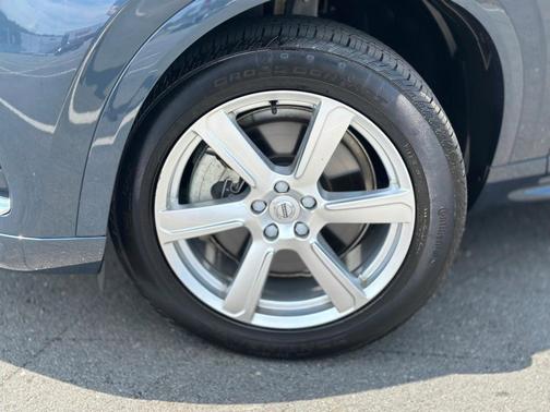 2024 Volvo XC90 B5 Core Bright Theme