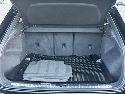 2024 Audi Q3 45 S line Premium