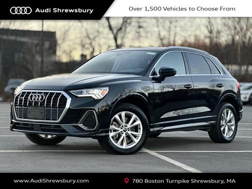 2024 Audi Q3 45 S line Premium