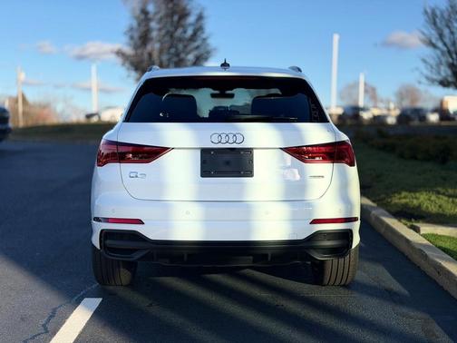 2025 Audi Q3 45 S line Premium