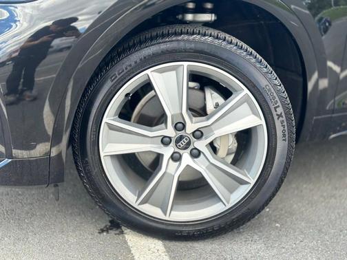 2025 Audi Q5 45 S line quattro Premium