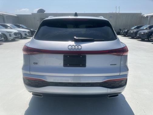 2025 Audi Q5 2.0T quattro Premium