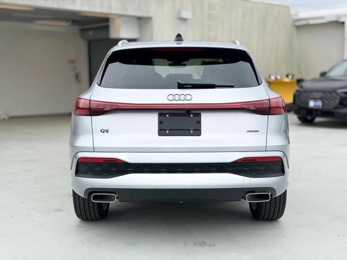 2025 Audi Q5 2.0T quattro Premium