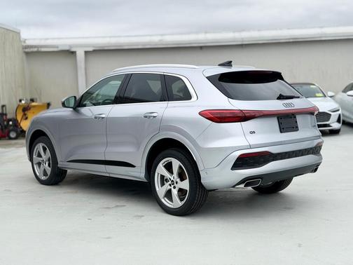 2025 Audi Q5 2.0T quattro Premium