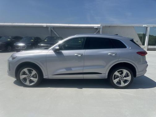 2025 Audi Q5 2.0T quattro Premium