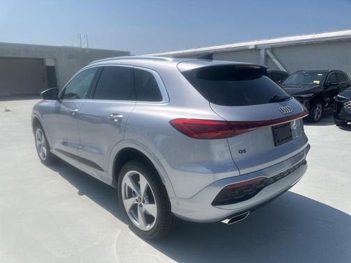 2025 Audi Q5 2.0T quattro Premium