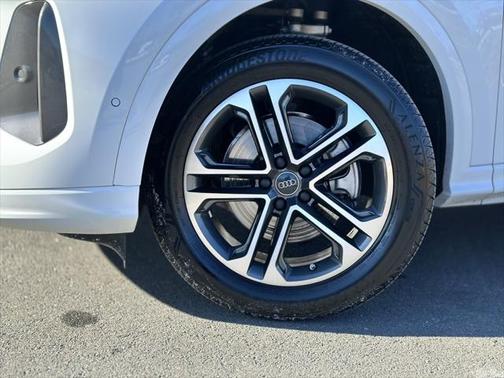 2025 Audi Q5 Premium TFSI quattro S tronic