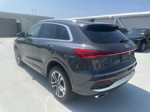 2025 Audi Q5 2.0T quattro Premium