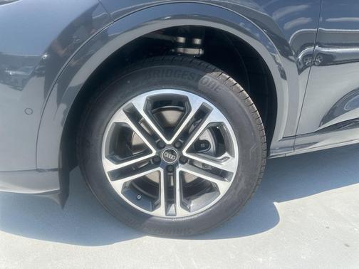 2025 Audi Q5 2.0T quattro Premium