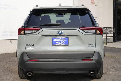 2022 Toyota RAV4 Hybrid XLE