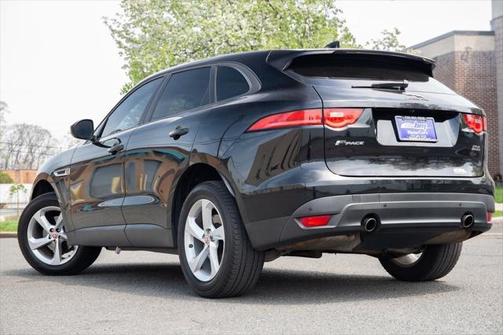 2018 Jaguar F-PACE 25t Premium