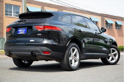 2018 Jaguar F-PACE 25t Premium