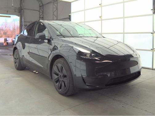 2025 Tesla Model Y Long Range