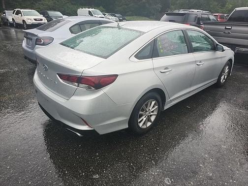 2018 Hyundai SONATA SE