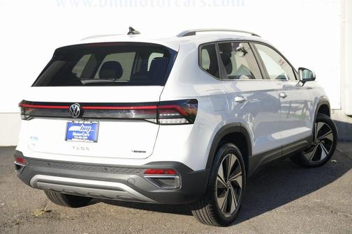 2025 Volkswagen Taos 1.5T SE