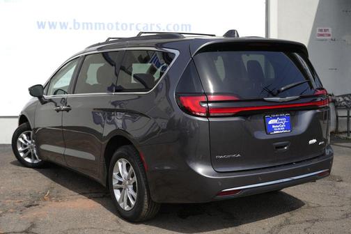 2021 Chrysler Pacifica Touring
