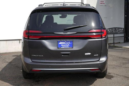 2021 Chrysler Pacifica Touring