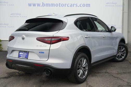 2022 Alfa Romeo Stelvio Sprint