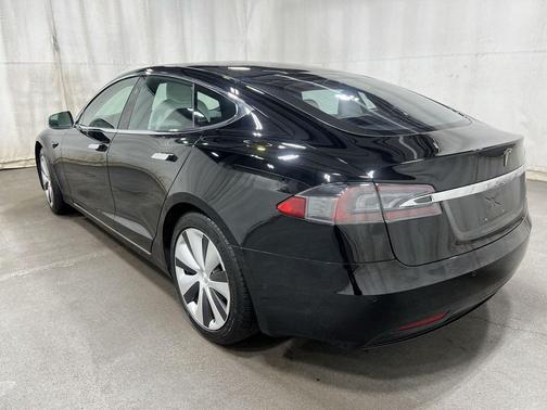 2020 Tesla Model S Long Range