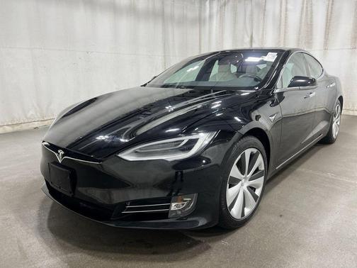 2020 Tesla Model S Long Range