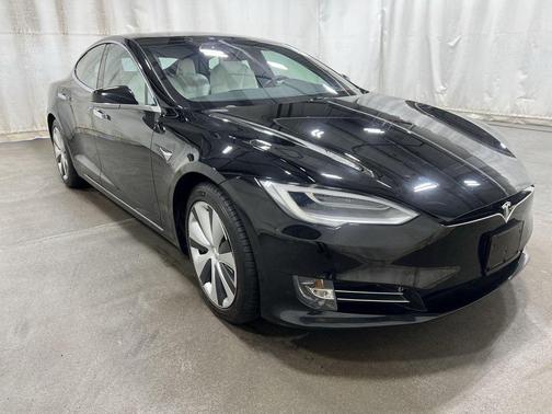 2020 Tesla Model S Long Range